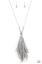 Cargar imagen en el visor de la galería, Leather Tassel Necklace
