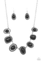 Cargar imagen en el visor de la galería, Black Gemstone Necklace 
